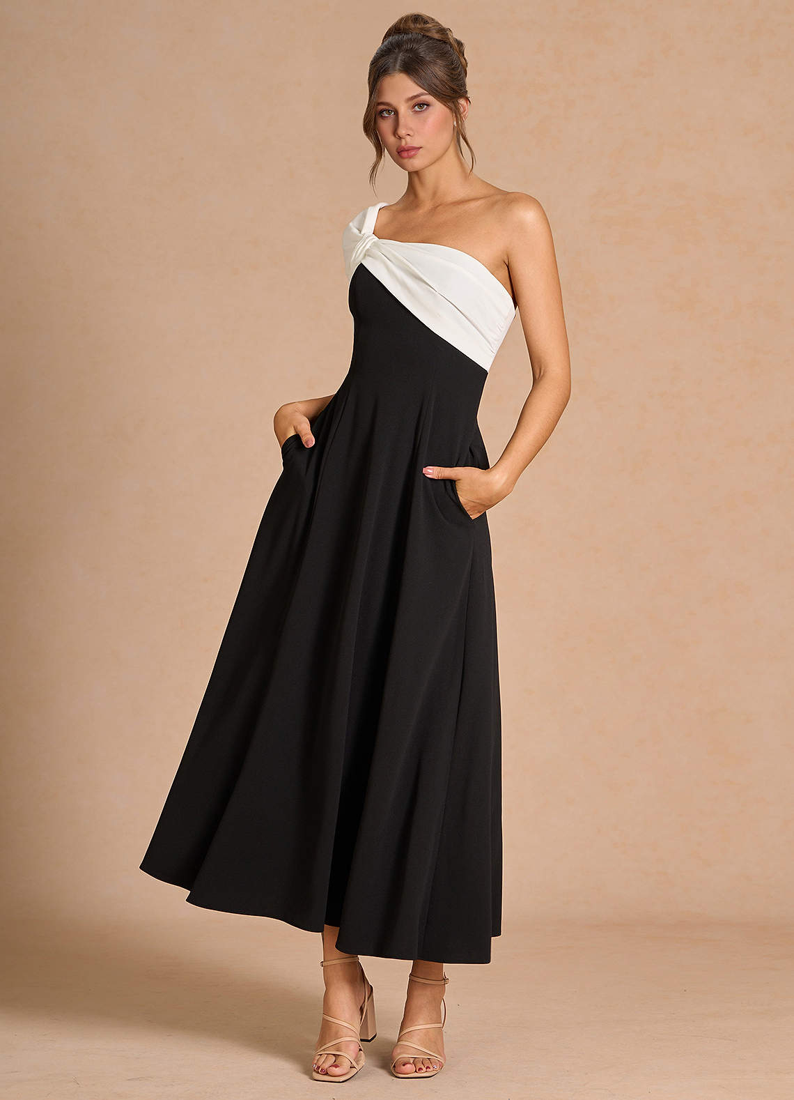 Nerina Black Midi Dress image2