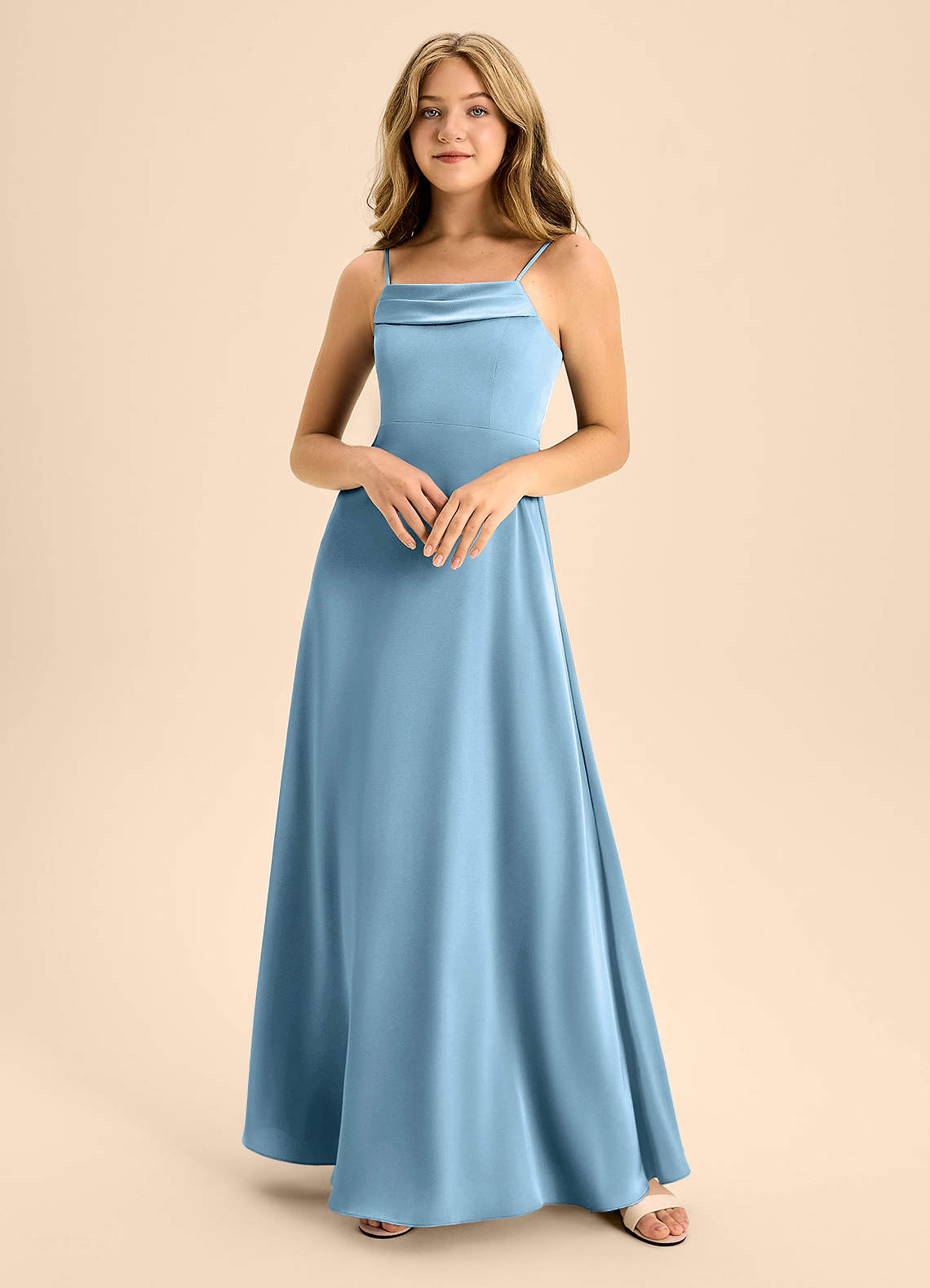 Azazie Anselie Junior Vestido de Azul Acero de Satén Elástico de Corte En A con Vestidos sin tirantes image2