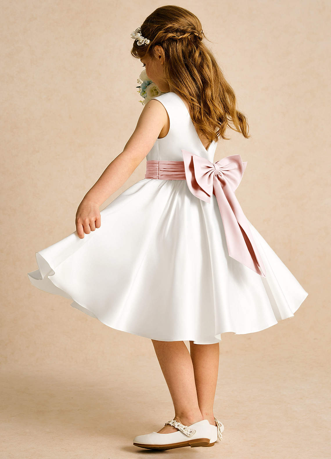Azazie Sosie vestidos de niña de las flores Vestido de Marfil Rosa Ruborizado de Satin Mate de Corte En A con Plisado image3