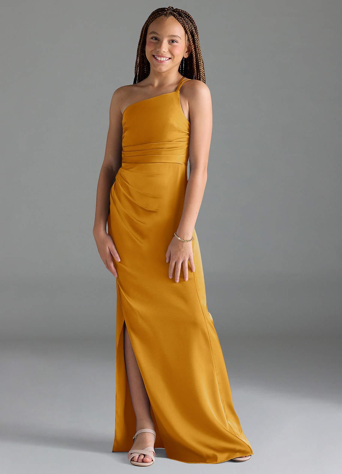 Azazie Eren Junior Etui Plissee Stretch-Satin Kleid Butterscotch image1