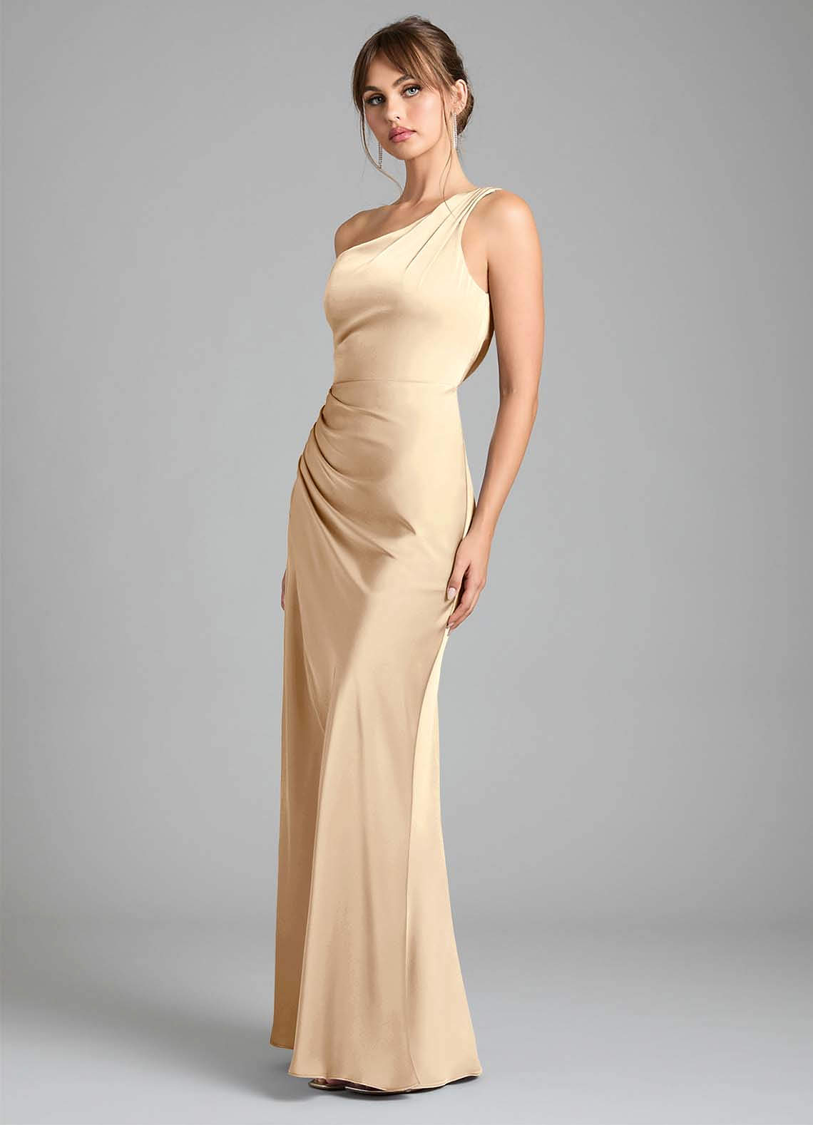Azazie Madelyn Robes de demoiselle d'honneur Robe Sirène Convertible en Satin extensible Une épaule Champagne image5