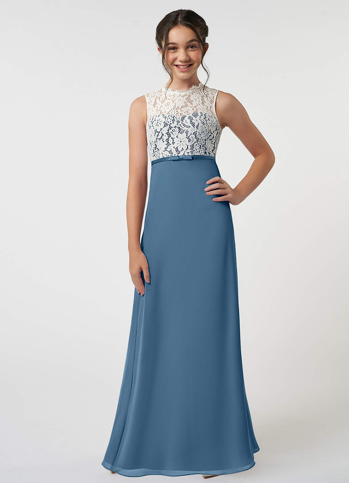 Azazie Rana Junior Robe Trapèze en Mousseline de soie Dentelle Bermude image1