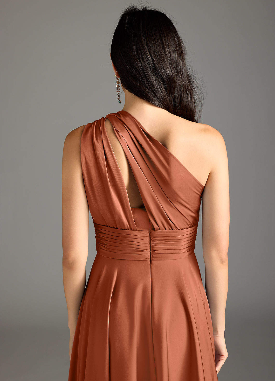 Azazie Charlize Robes de demoiselle d'honneur Robe Trapèze en Satin extensible Ue épaule Rose De Cèdre image7