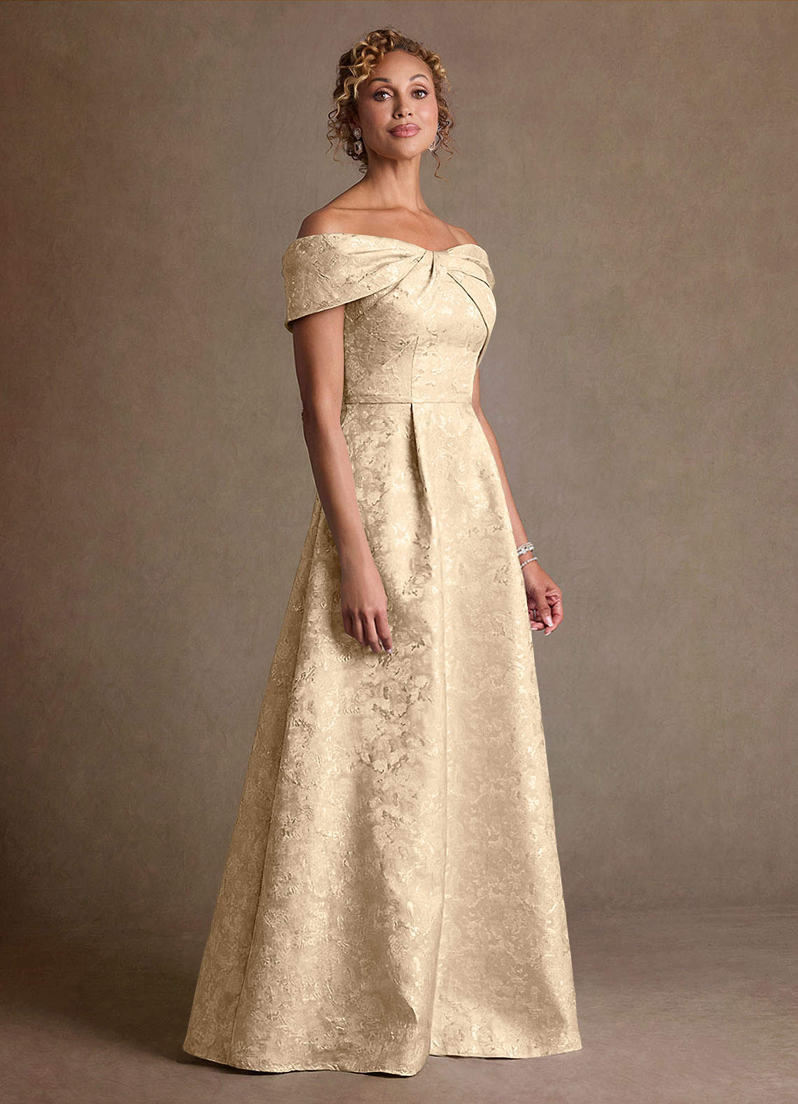 Azazie Harriett Slutrea Klänning A-Line i Blommig Jacquard Off the shoulder Champagne image1