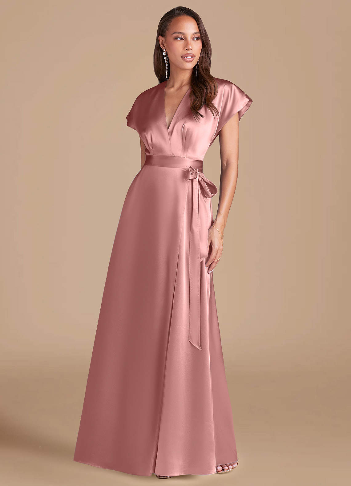 Azazie Nico Robes de demoiselle d'honneur Robe Trapèze en Satiné métallisé Plissée Rose Poussiéreuse image1