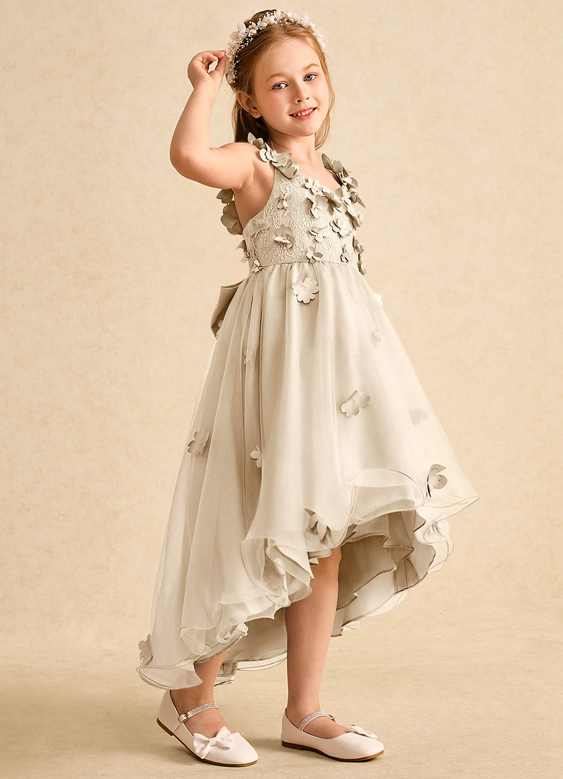Azazie Tweety Robe Demoiselle D'honneur Fillette Robe Trapèze en Tulle Dentelle Champagne image1