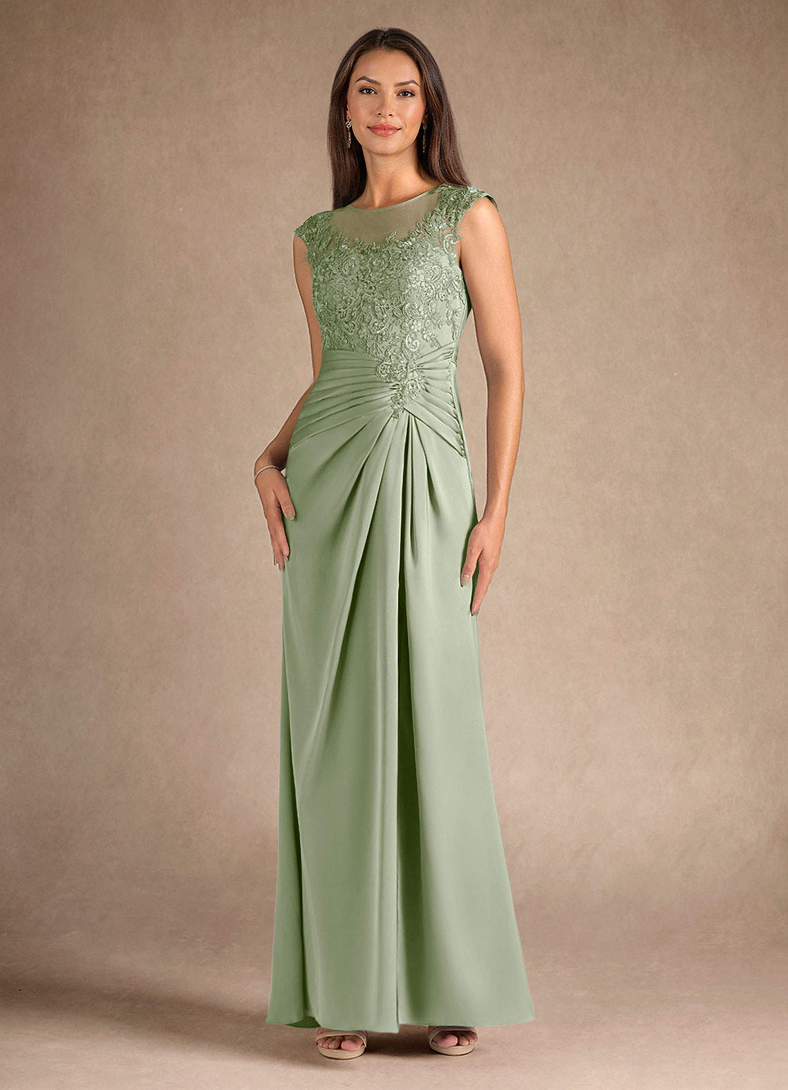 Azazie Santa Barbara vestidos de madre de la novia Vestido de Salvia Polvorienta de Satén Elástico de Recto con Plisado image3