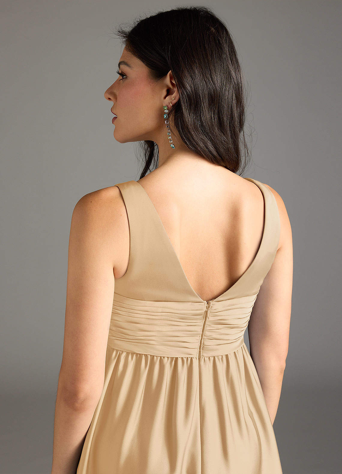 Azazie Yetta vestidos de dama de honor de maternidad Vestido de Corte en A Plisado Hasta el suelo Satén Elástico image4