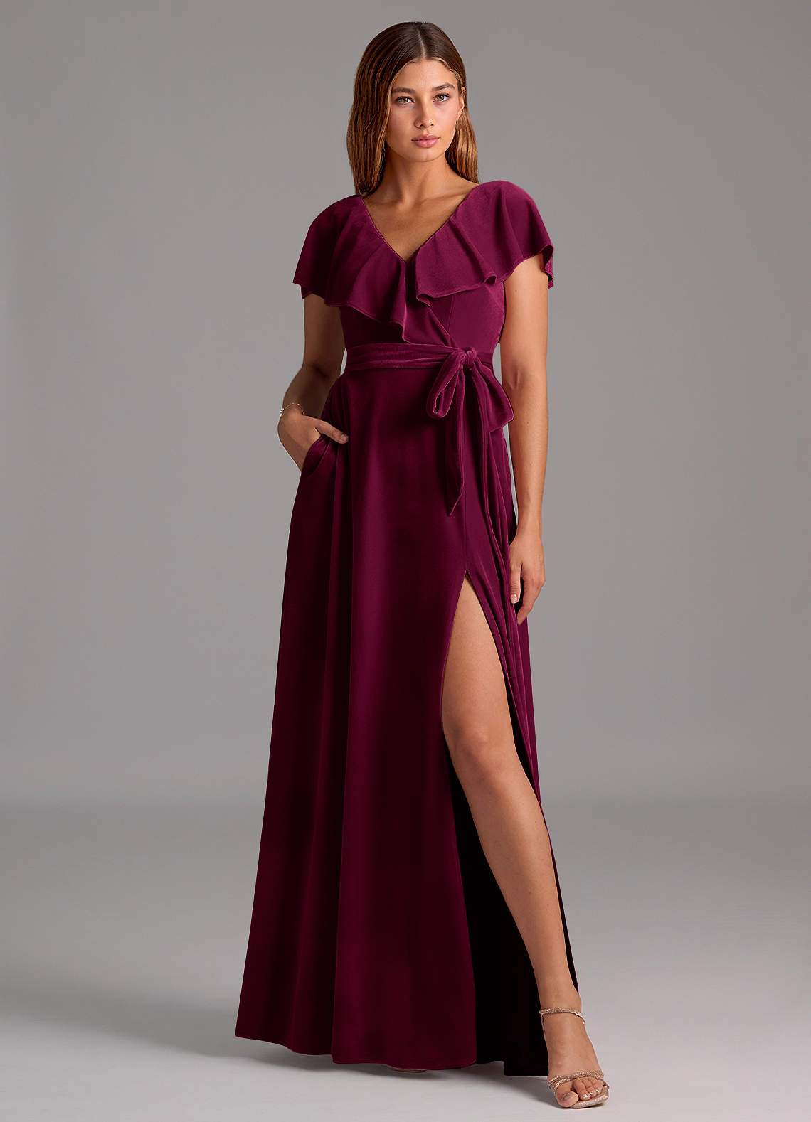 Azazie Lainey Robes de demoiselle d'honneur Robe Trapèze en velours Rayé Cabernet image1