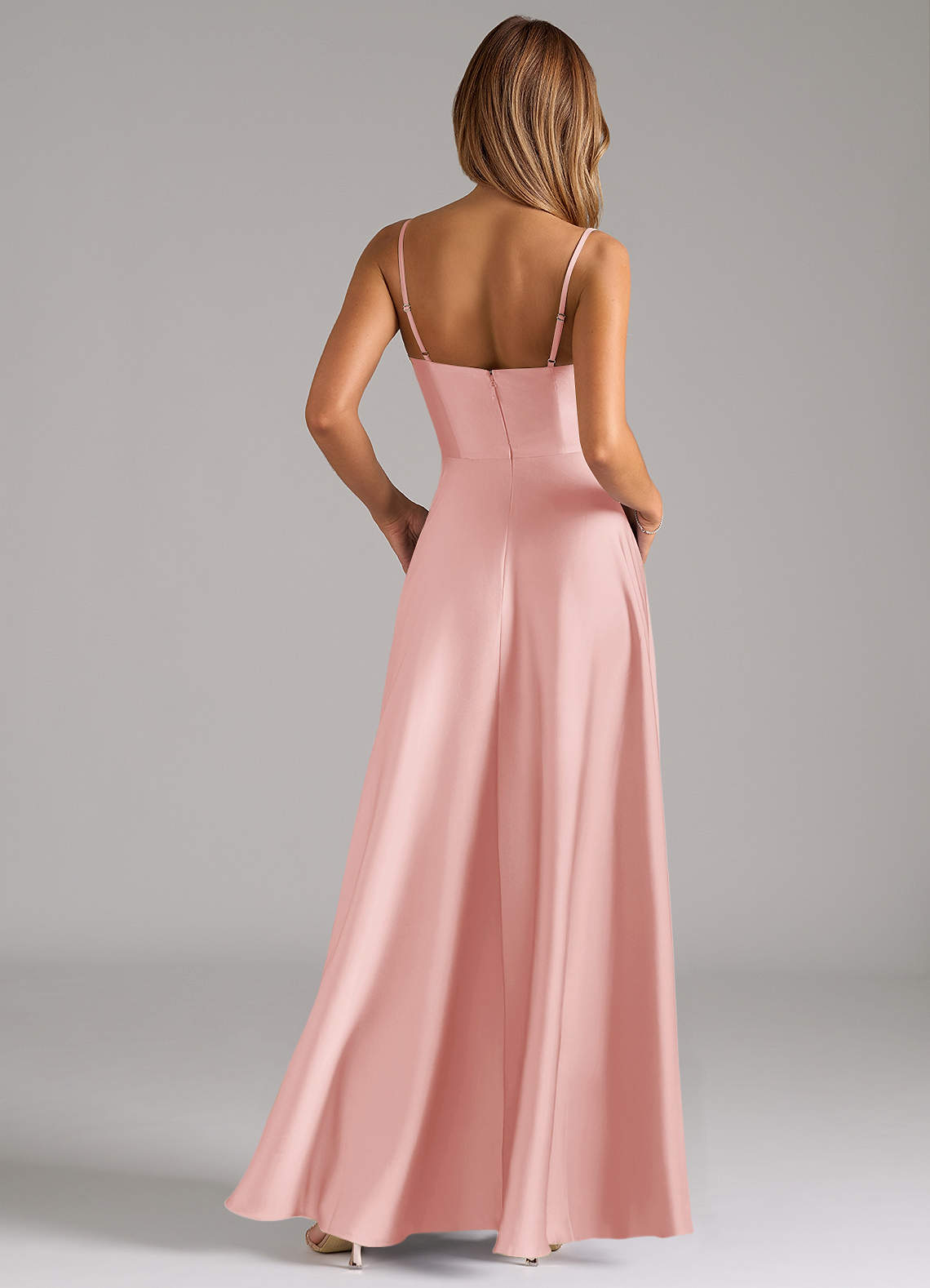 Azazie Elle Essayer des robes à la maison Robe Trapèze en Satin extensible Plissée Noir image6