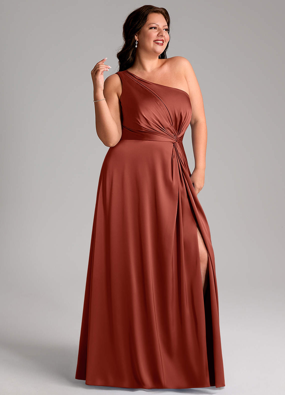 Azazie Brooke Vestidos de madrinha de casamento Vestido Terracota de Cetim elástico de Linha A com Um ombro image10