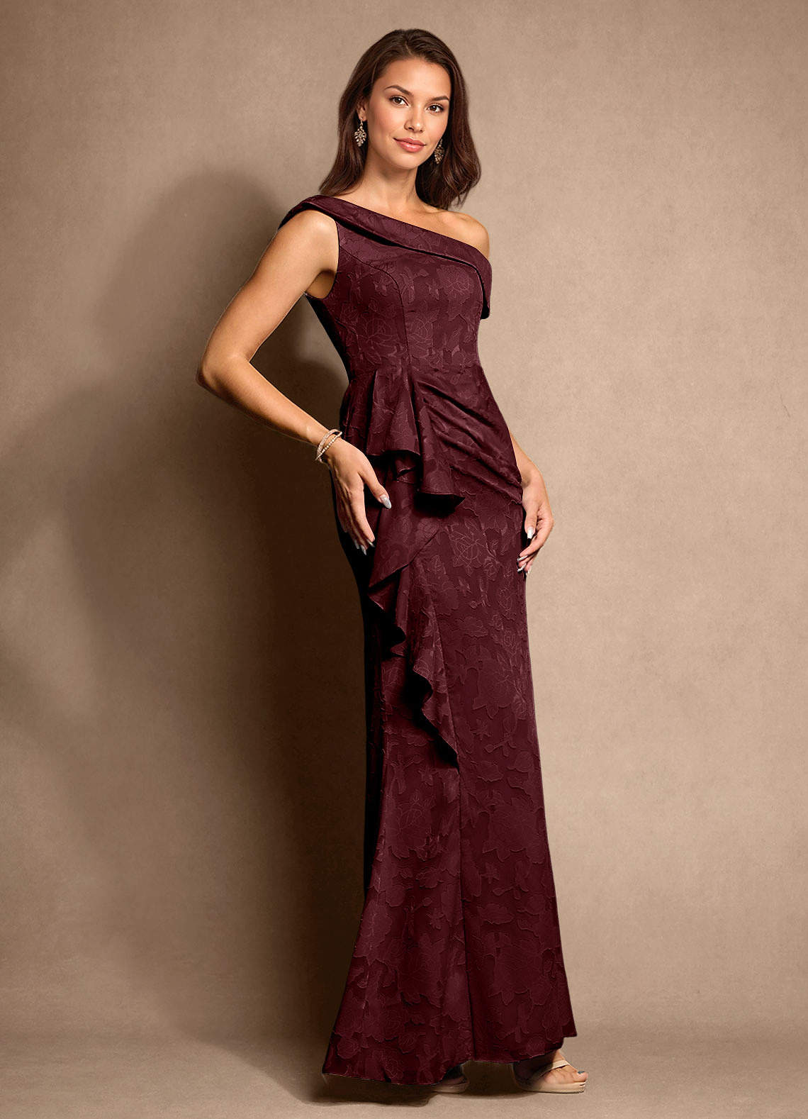Azazie Hamptons vestidos de madre de la novia Vestido de Cabernet de Devorado Floral de Corte En A con Plisado image3