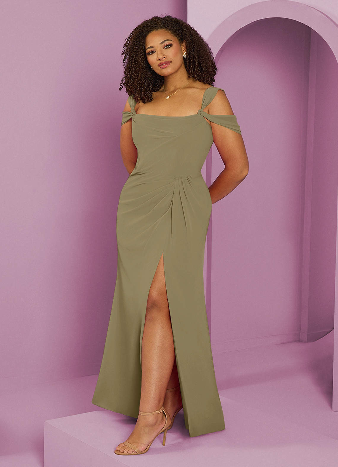 Barbie ♥ Azazie Robes de demoiselle d'honneur Robe Trapèze en Mousseline de soie Épaule décolletée Vert Mousse image1