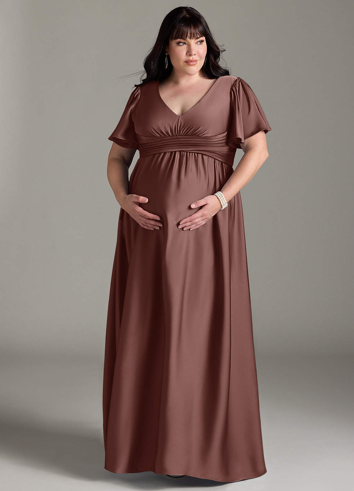 Azazie Verna vestidos de dama de honor de maternidad Vestido de Corte En A Volante Hasta el suelo Satén Elástico image12