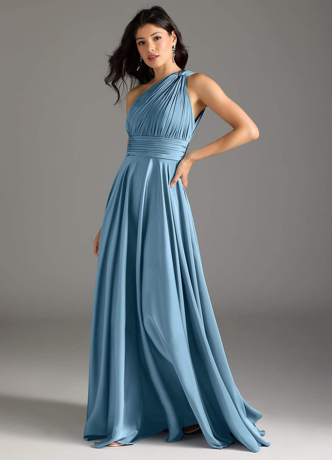 Azazie Charlize Vestidos de damas de honor Vestido de Azul Acero de Satén Elástico de Corte en A con Hombro unilateral image3