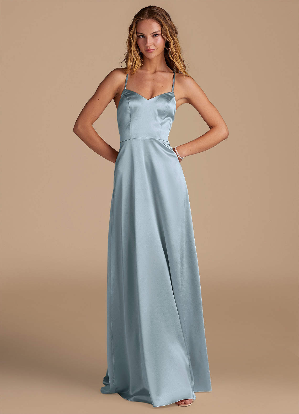 Azazie Mei Robes de demoiselle d'honneur Robe Trapèze en Satiné métallisé Bleu Poussiéreux image1