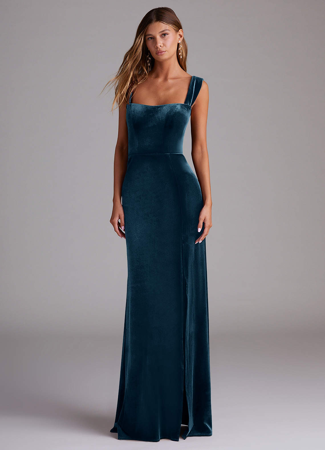 Azazie Junia Vestidos de damas de honor Vestido de Topacio Azul de terciopelo de Corte Recto Convertible con Vestidos sin tirantes image1