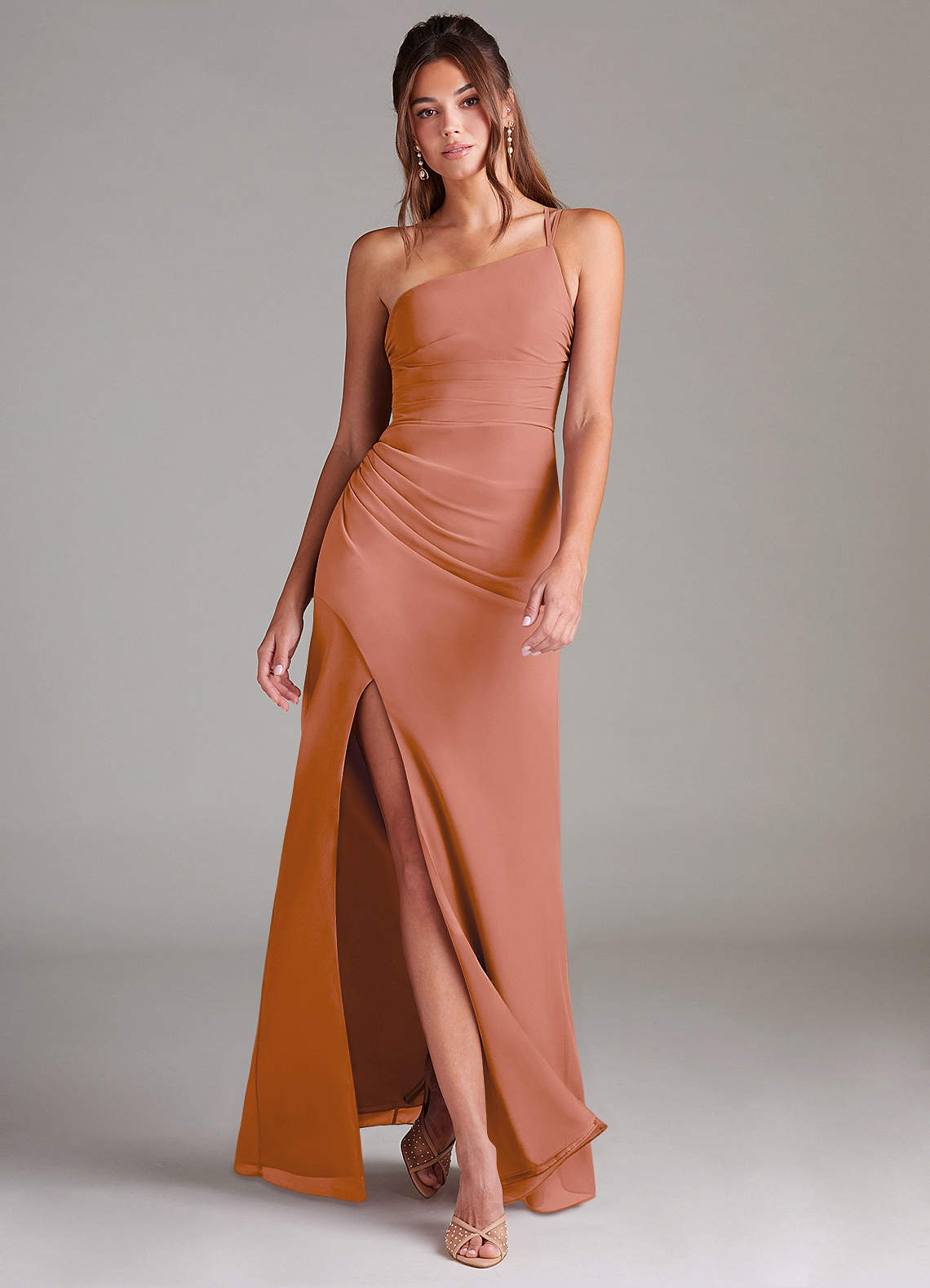 Azazie Eren Vestidos de damas de honor Vestido de Mai Tai de Gasa de Corte Recto con Hombro unilateral image1