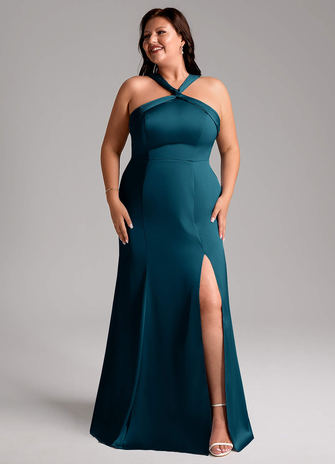 Azazie Rue Vestidos de damas de honor Vestido de Azul Tinta de Satén Elástico de Corte Sirena con Plisado image9