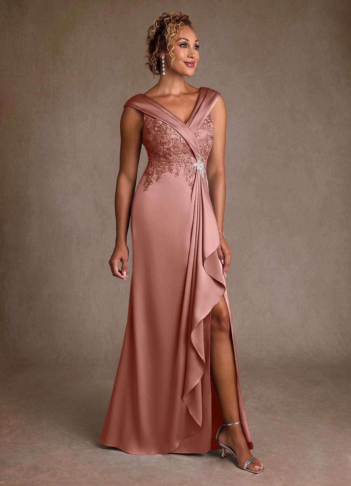 Azazie Santa Monica Klänningar till brudens mor Klänning A-Line i Spets Rosett image1