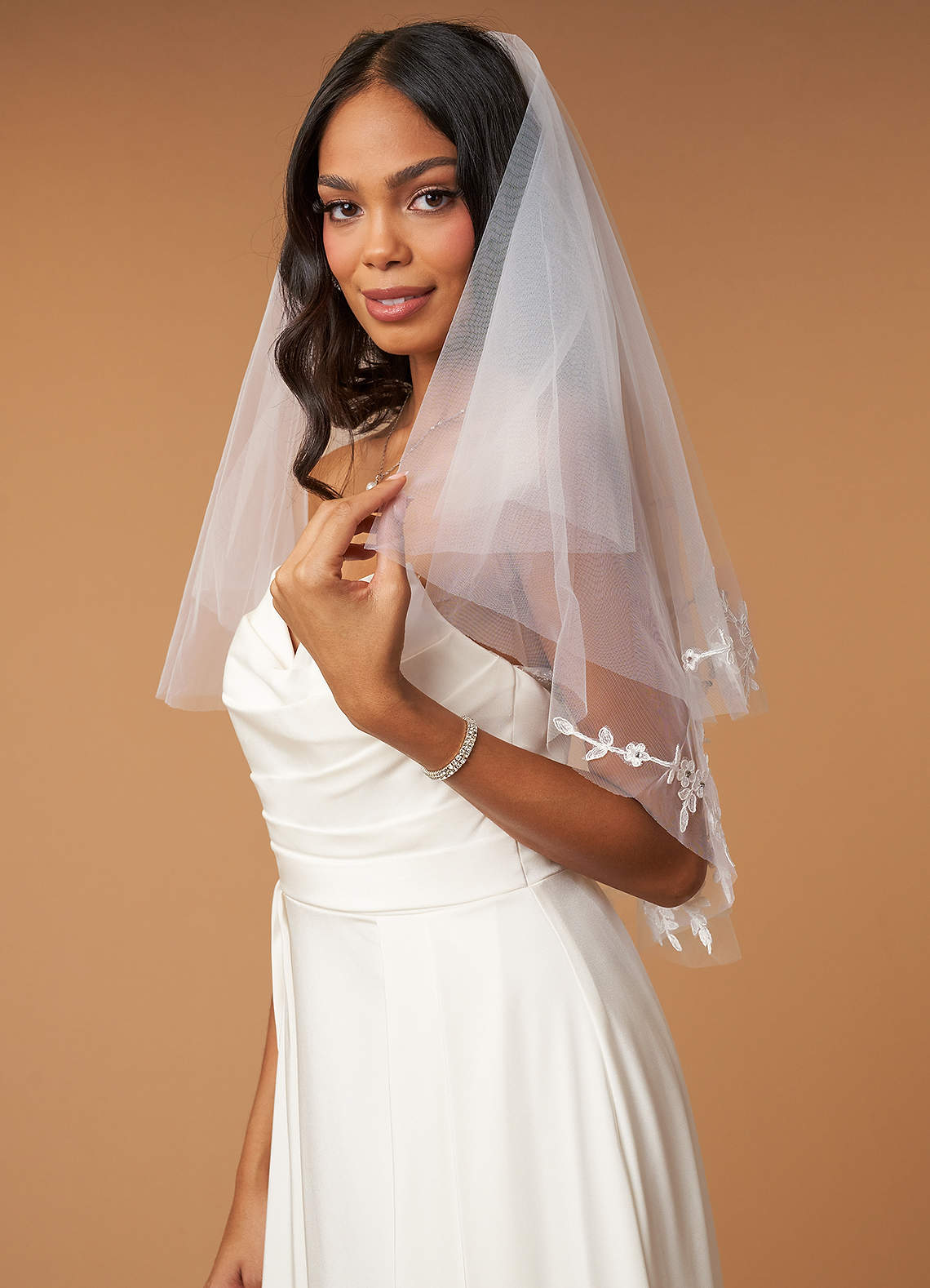 front Rose Lace Elbow Length Veil With Blusher