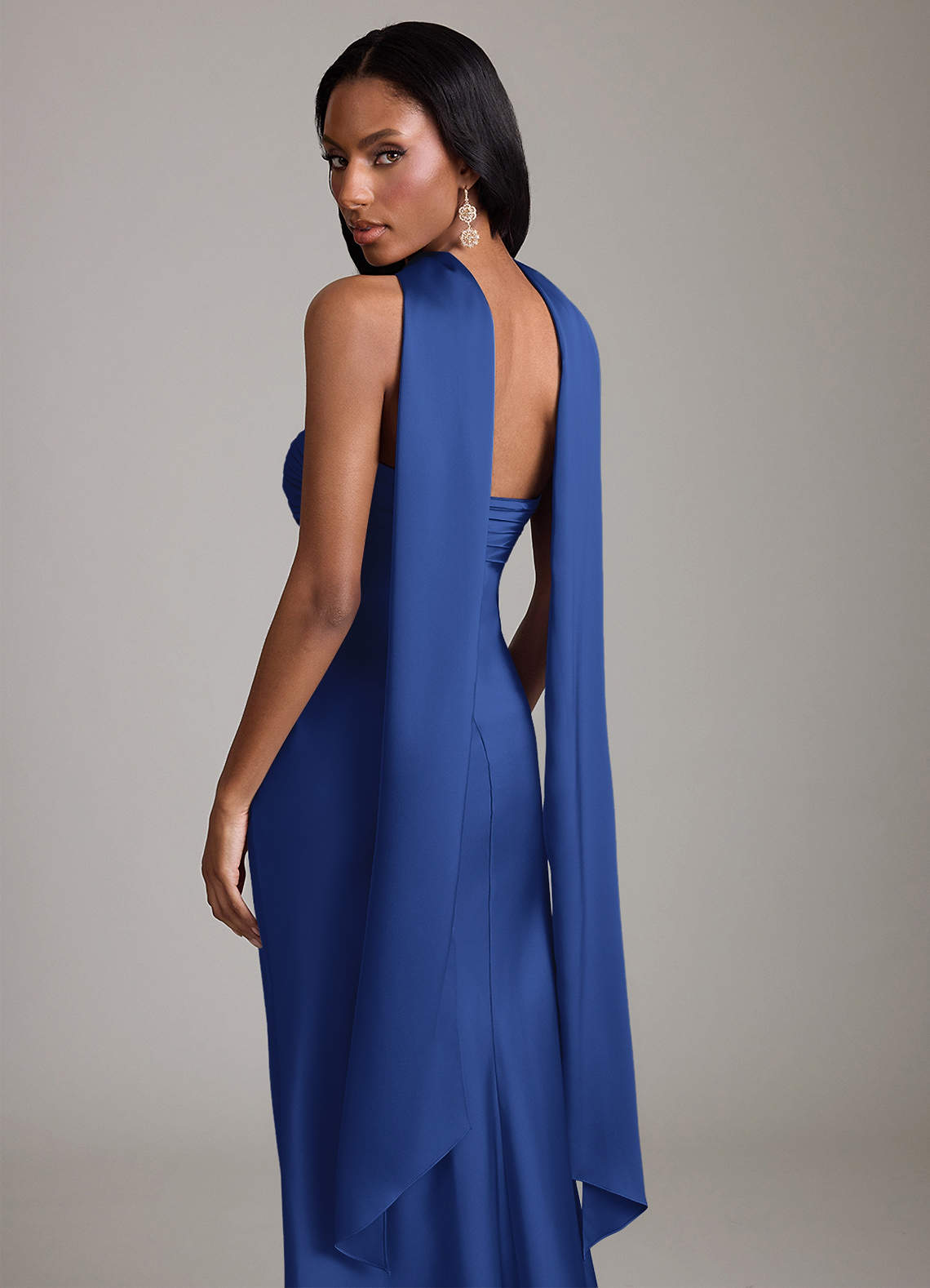 Azazie Saylor Vestidos de madrinha de casamento Vestido Royal Blue de Cetim elástico de sereia com Sem Alças image6