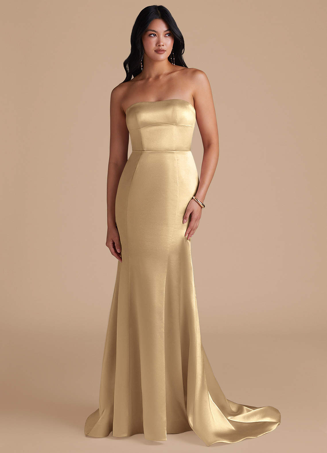 Azazie Aura Vestidos de damas de honor Vestido de Champán de Satén Metálico de Corte Sirena Convertible image1