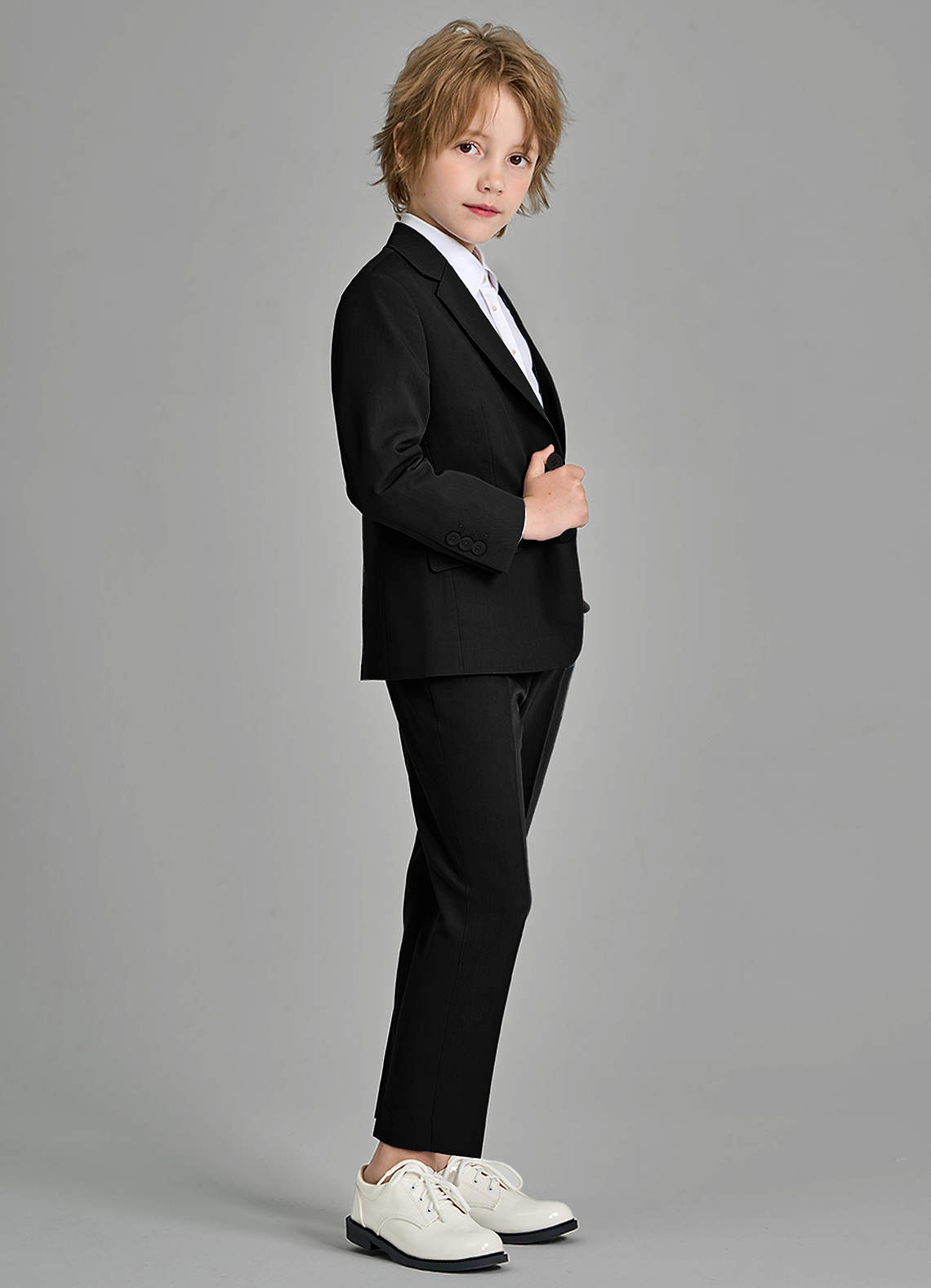 front Oliver Boys Black 2-Piece Suit