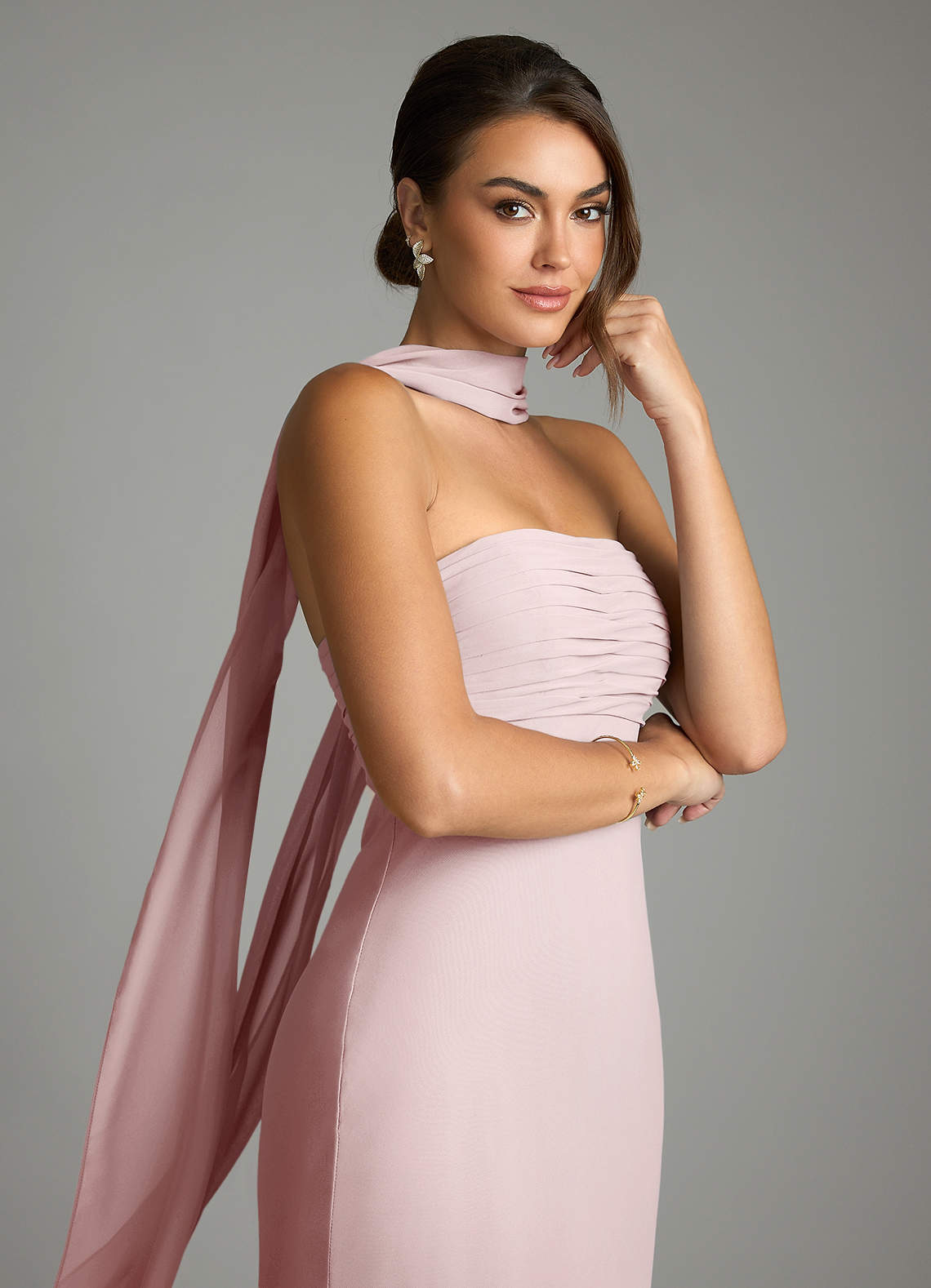 Azazie Saylor Vestidos de damas de honor Vestido de Rosa Rubor de Gasa de Corte Sirena con Sin tirantes image1