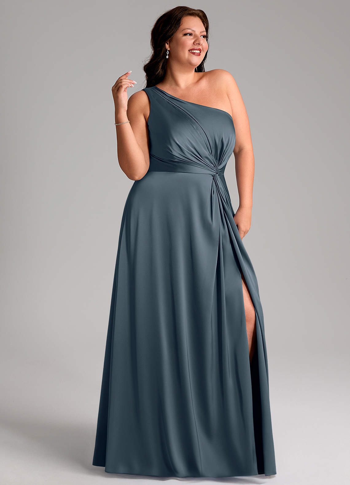 Azazie Brooke Vestidos de damas de honor Vestido de Crepúsculo de Satén Elástico de Corte en A con Hombro unilateral image10