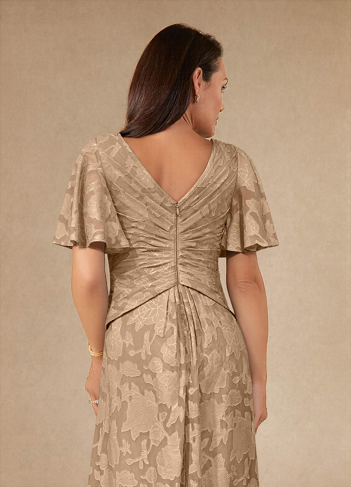 Azazie Emmeline Vestidos para mãe da noiva Vestir Champanhe de Esgotamento Floral de Linha A com Plissado image5