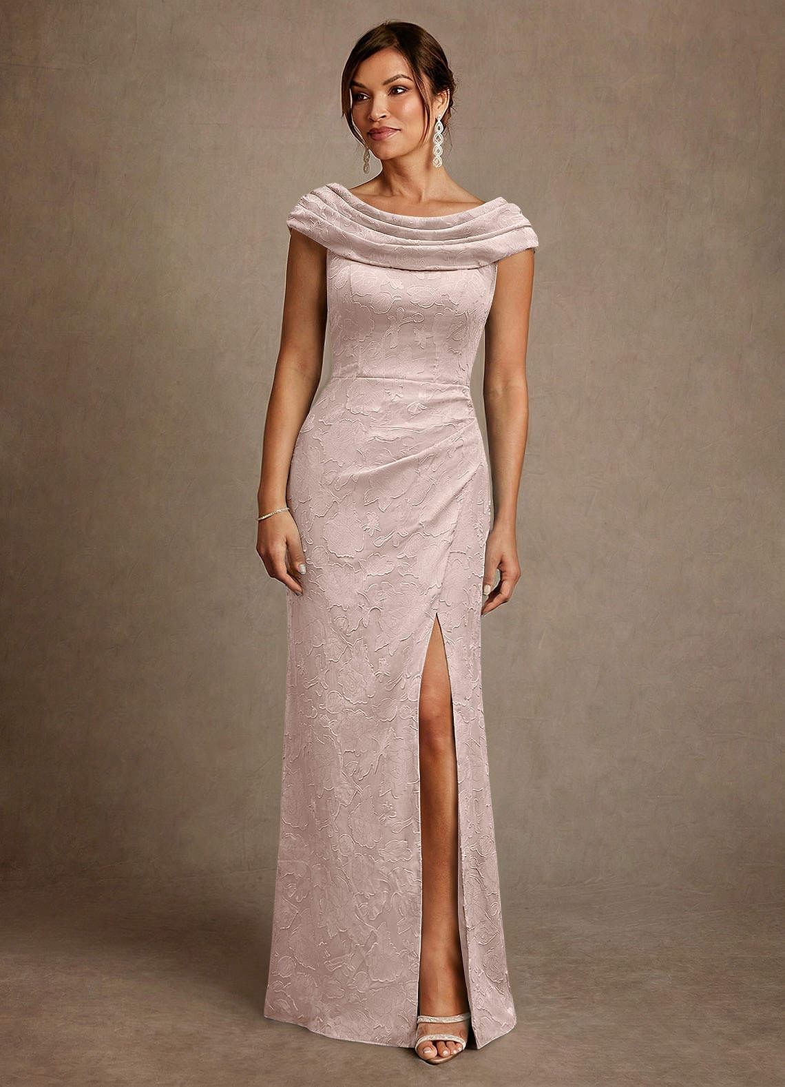 Azazie Irvine vestidos de madre de la novia Vestido de Rosa Rubor de Devorado Floral de Corte en A con Plisado image2