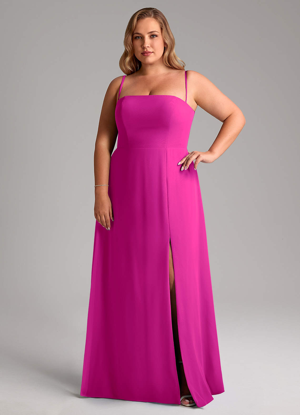 Azazie Wren Vestidos de damas de honor Vestido de Fucsia de Gasa de Corte en A Convertible con Corte Lateral image12