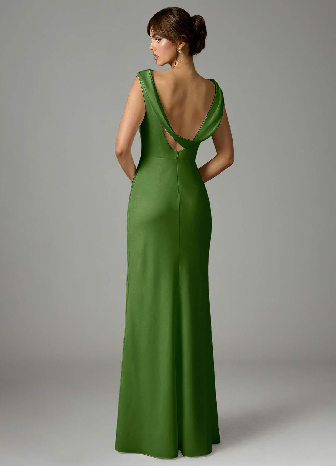 Azazie Kieryn Vestidos de damas de honor Vestido de Albahaca de Satén Elástico de Corte Sirena con Plisado image4