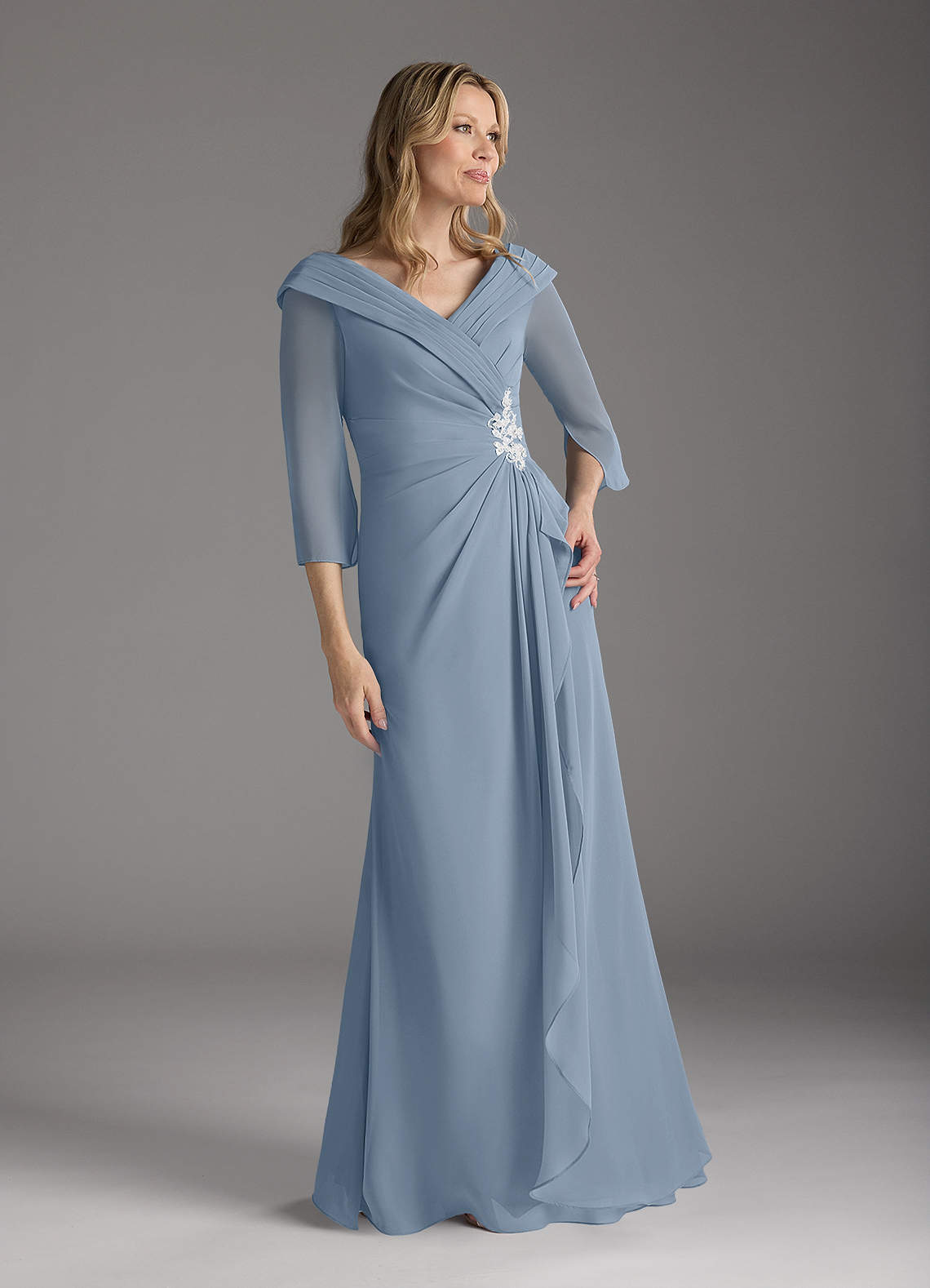 Azazie Jaycee vestidos de madre de la novia Vestido de Azul Polvoriento de Gasa de Corte En A image1