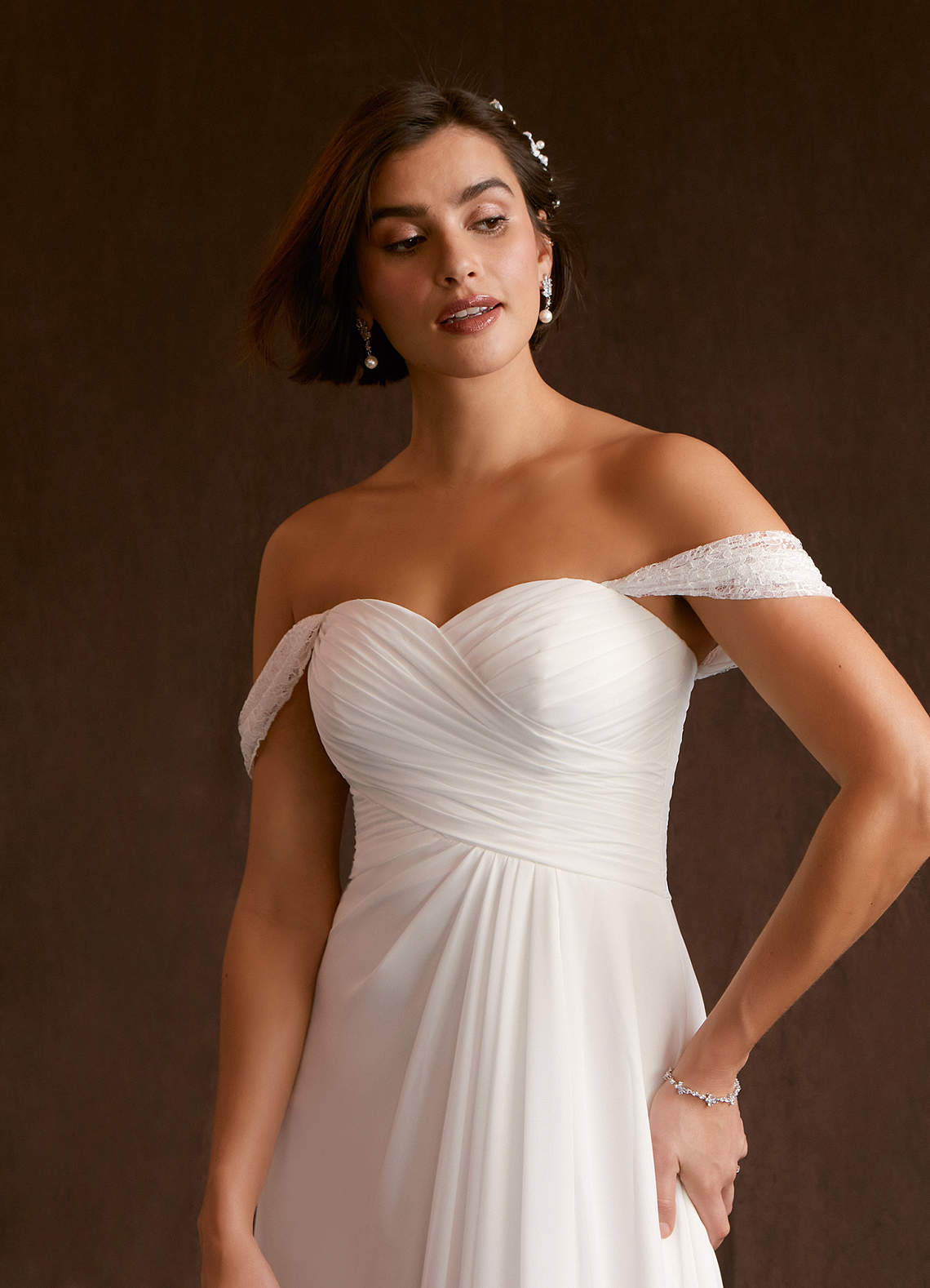 Azazie Zadie Abiti da Sposa Abito A-Line in Chiffon a Spalla Scoperta Bianco Diamante image3