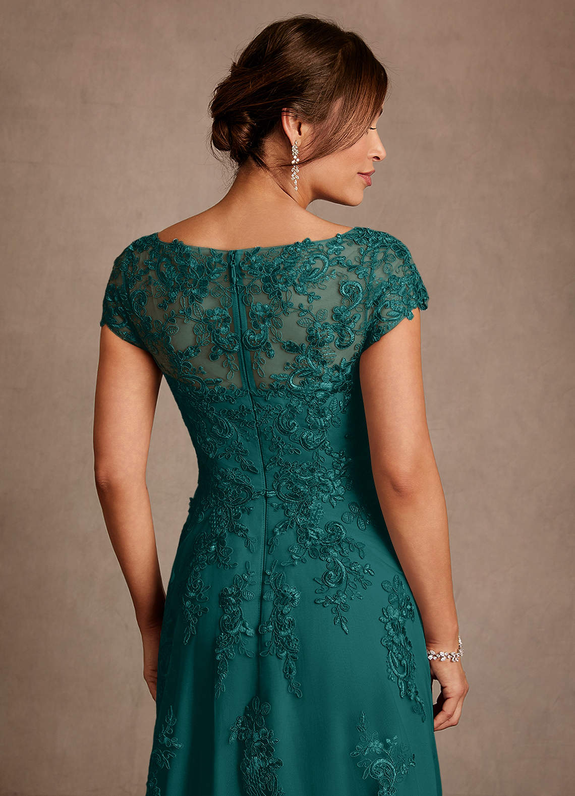 Azazie Jalinda Vestidos para mãe da noiva Vestido Pavão de Chiffon de Linha A com Renda image5