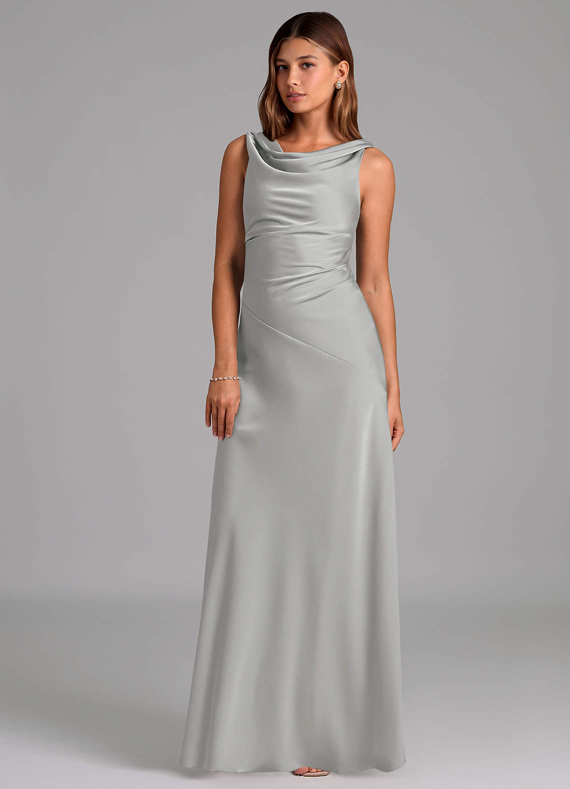 Azazie Nerine 신부 들러리 드레스 A라인 주름진 스트레치 새틴 바닥 길이 드레스 image1