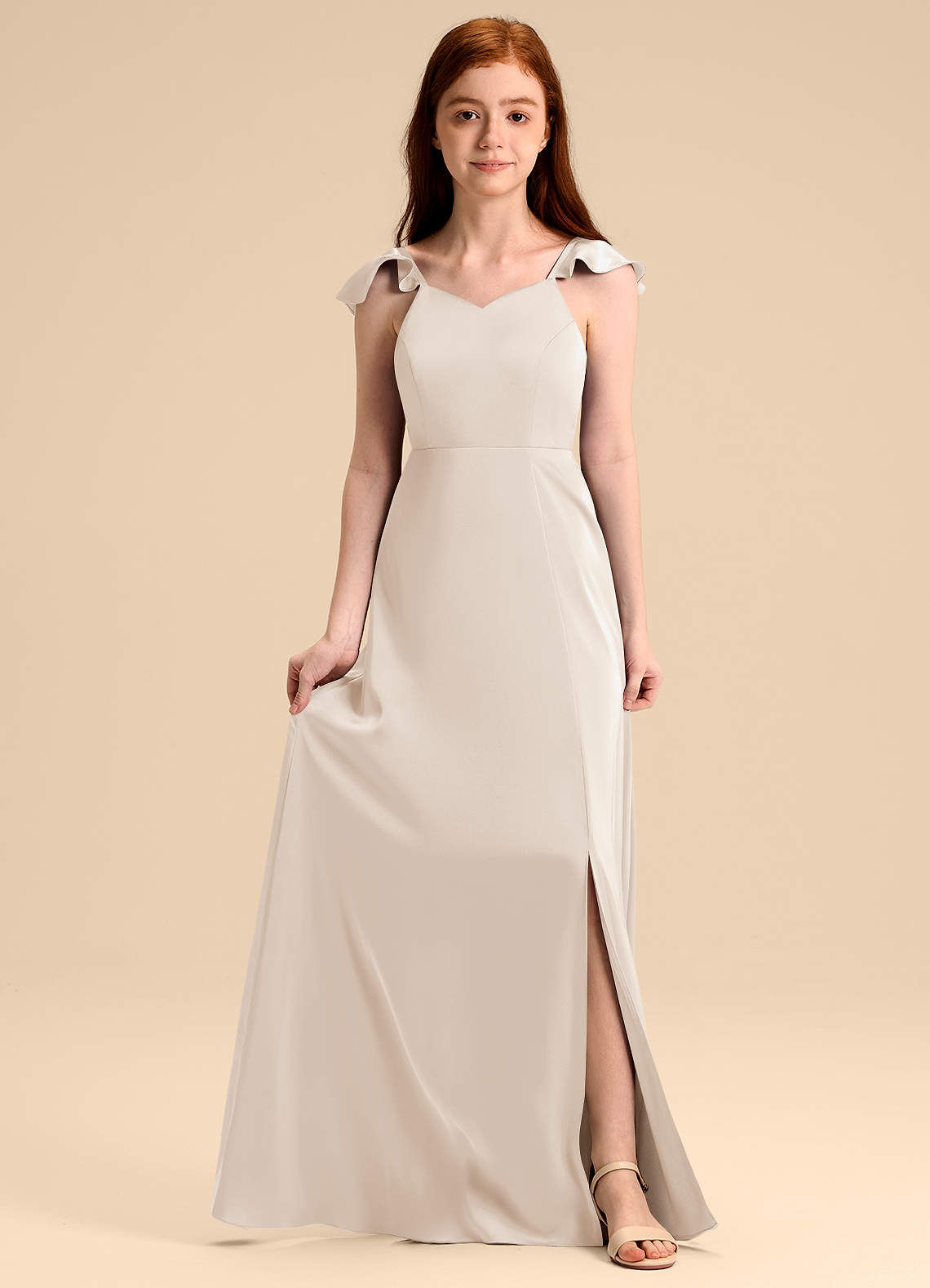 Azazie Everett Junior Vestido de Alabastro Blanco de Satén Elástico de Corte en A con Lazo image1