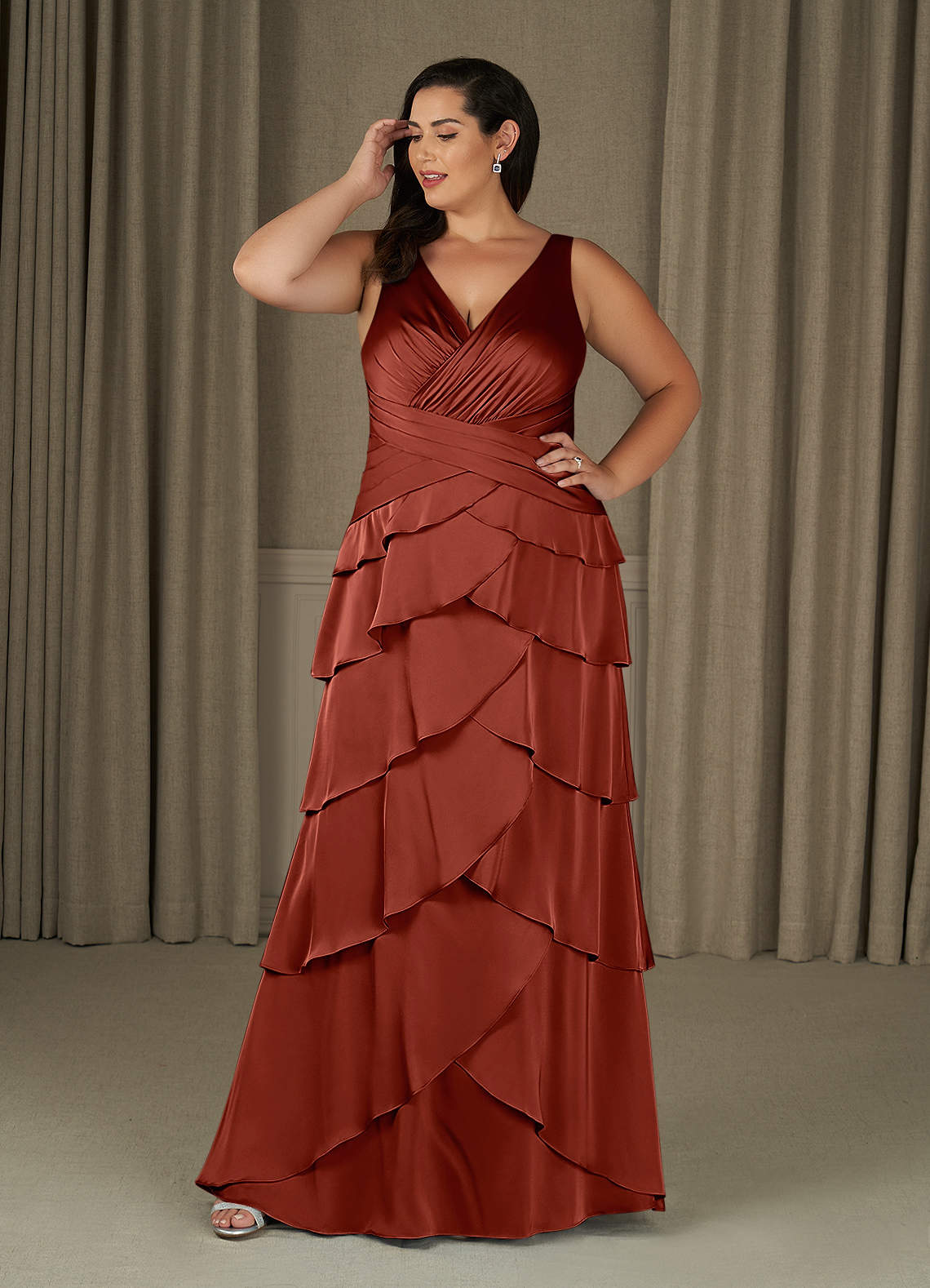 Azazie Viola Suknie dla Matki Panny Młodej Linia A Pofałdowany Satyna elastyczna Długość podłogi Sukienka image1