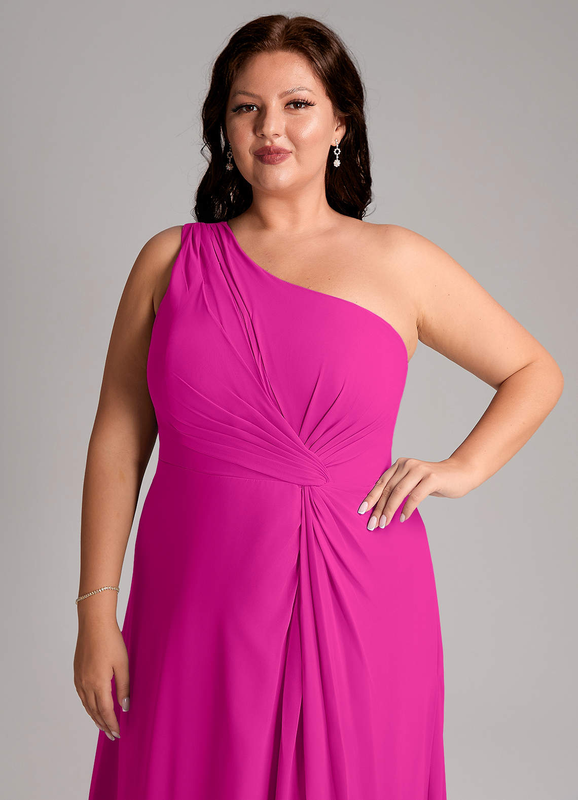 Azazie Brooke Vestidos de damas de honor Vestido de Fucsia de Gasa de Corte en A con Hombro unilateral image13