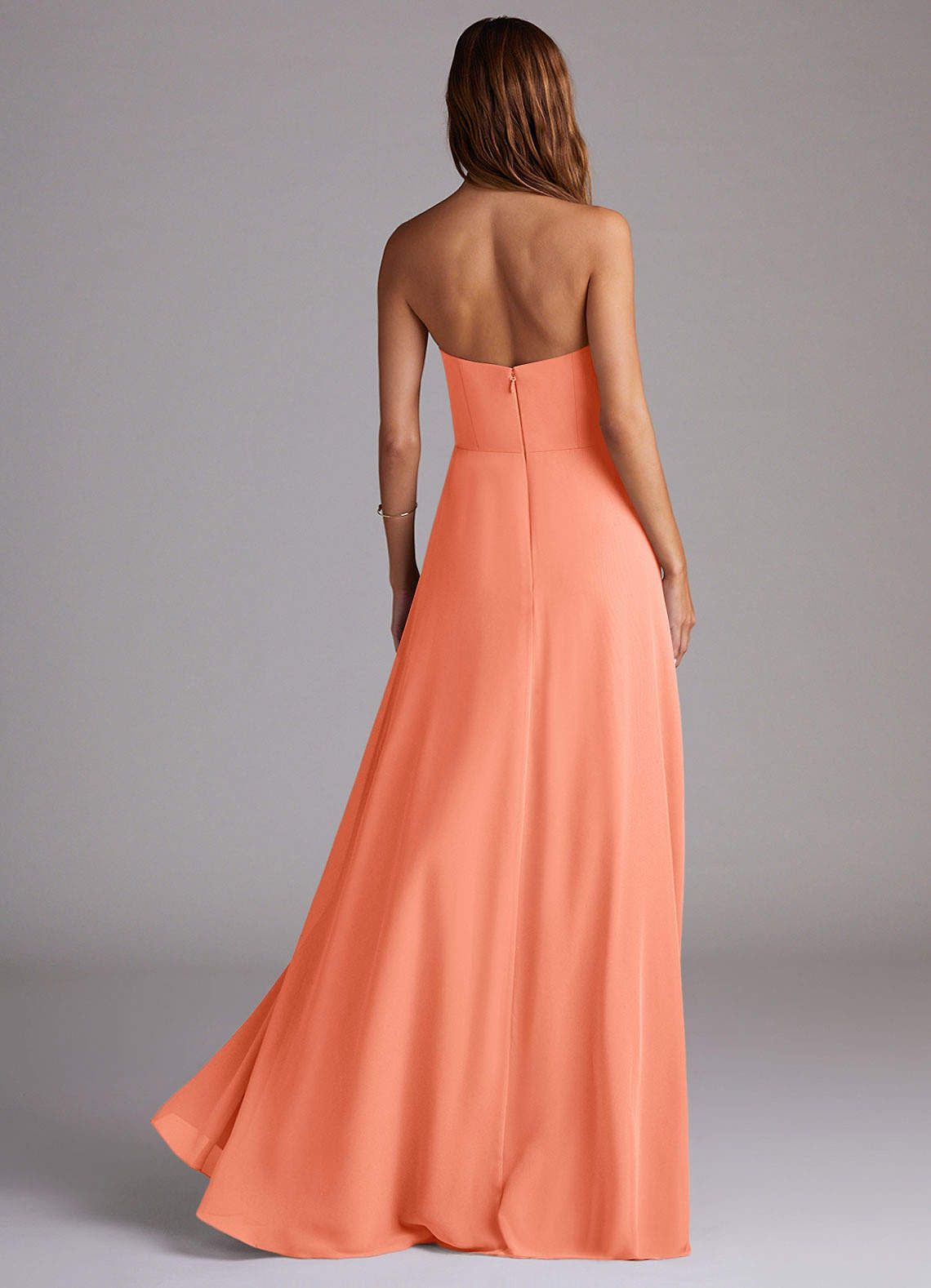 Azazie Wren Vestidos de damas de honor Vestido de Atardecer de Gasa de Corte en A Convertible con Corte Lateral image1