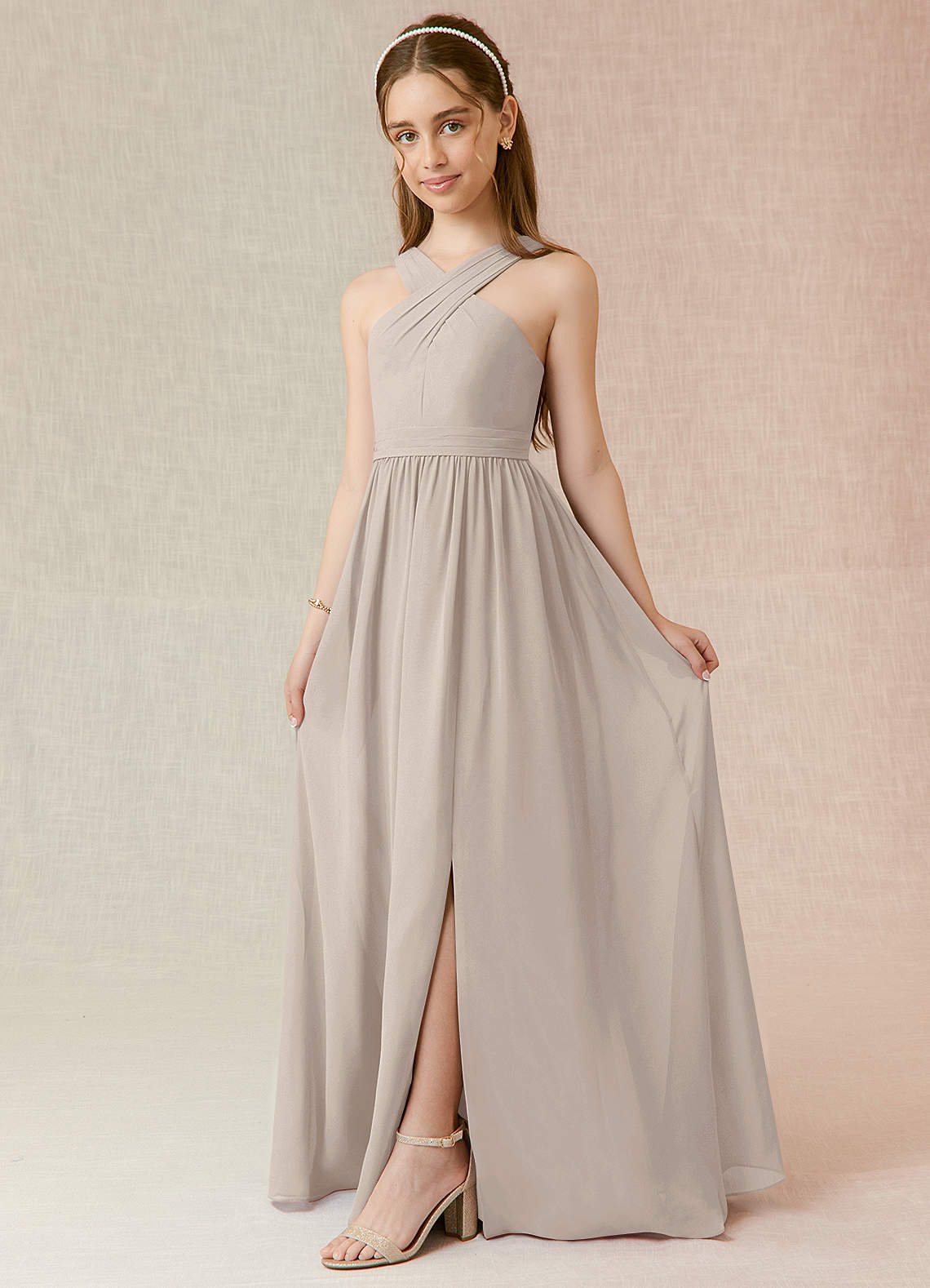 Azazie Jiya Junior Abito A-Line in Chiffon Plissettato Gelo image1