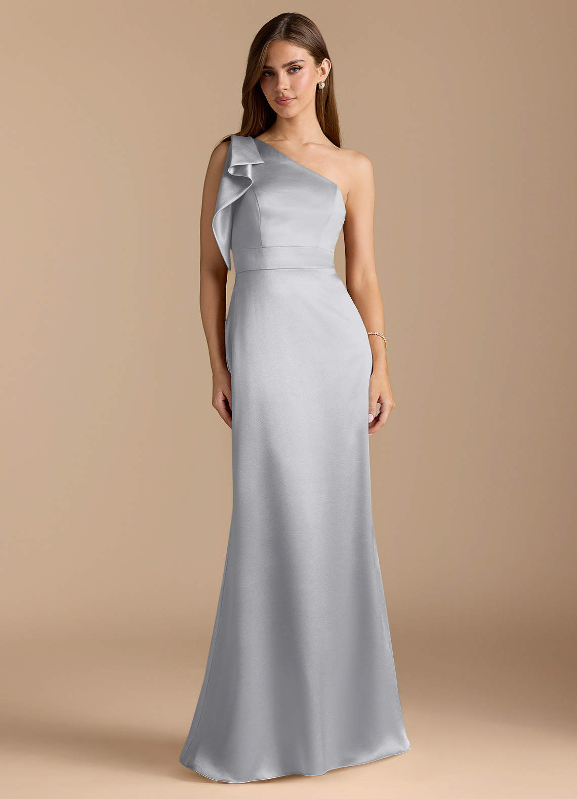 Azazie Rinna Robes de demoiselle d'honneur Robe Sirène en Satiné métallisé Rayé Argent image1
