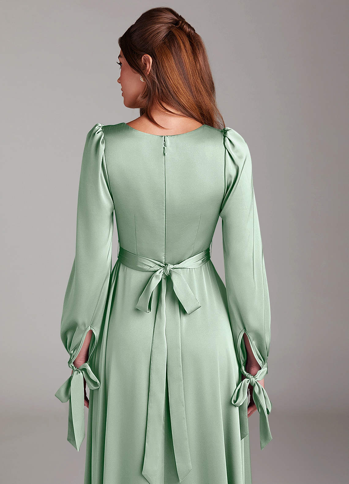 Azazie Leonia Robes de demoiselle d'honneur Robe Trapèze en Satin extensible Manche longue Agave image6