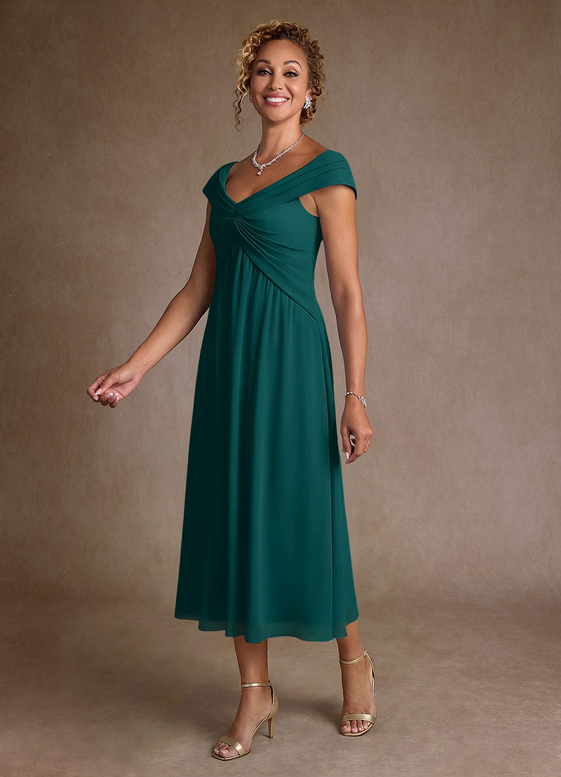 Azazie Mirta Mère de la mariée Robes Robe Trapèze en Blumen-Burnout Plissée Paon image3