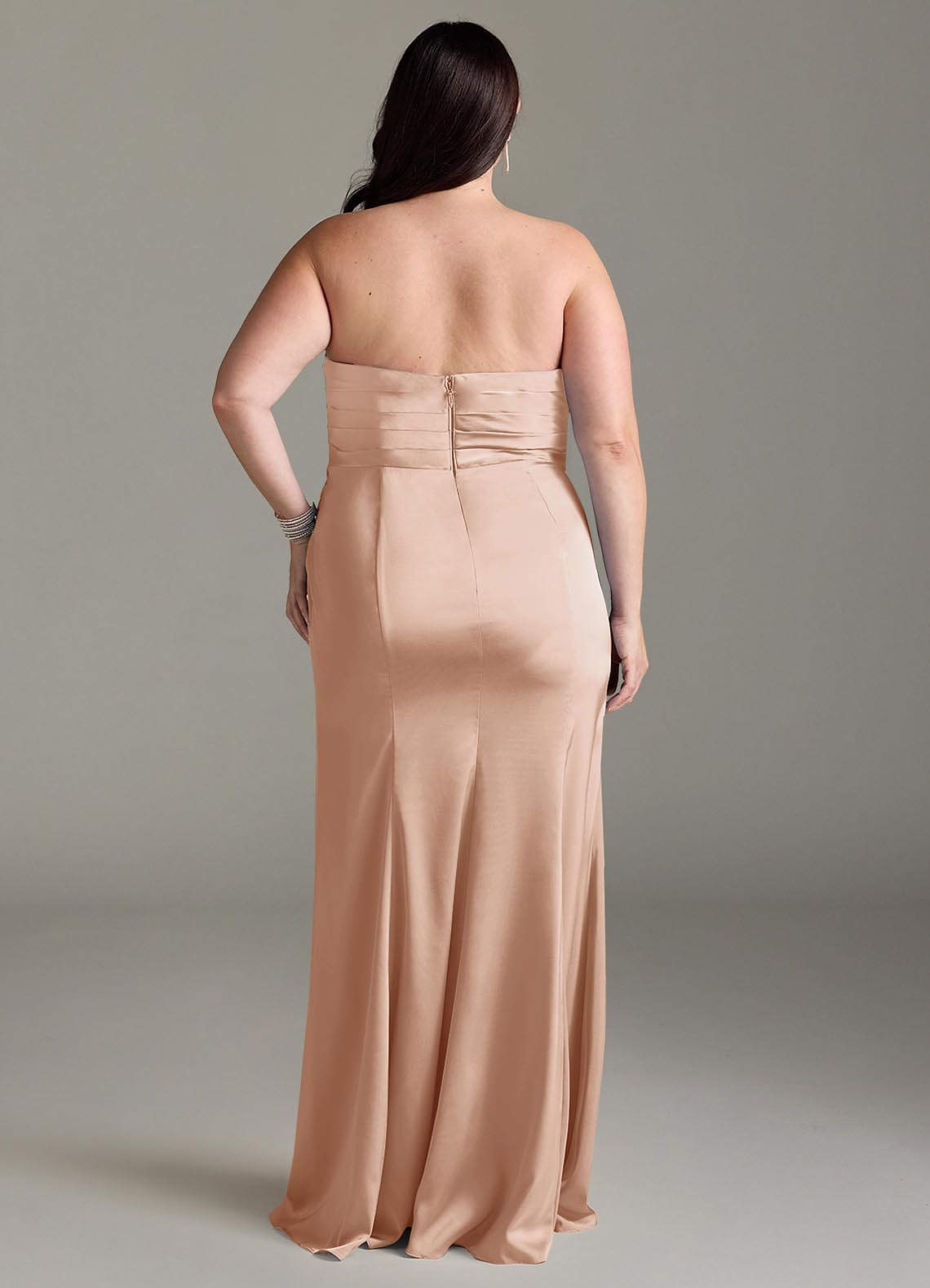 Azazie Yola Vestidos de damas de honor Vestido de Rosa Inglesa de Satén Elástico de Corte Recto Convertible con Cuello en V Plisado image9