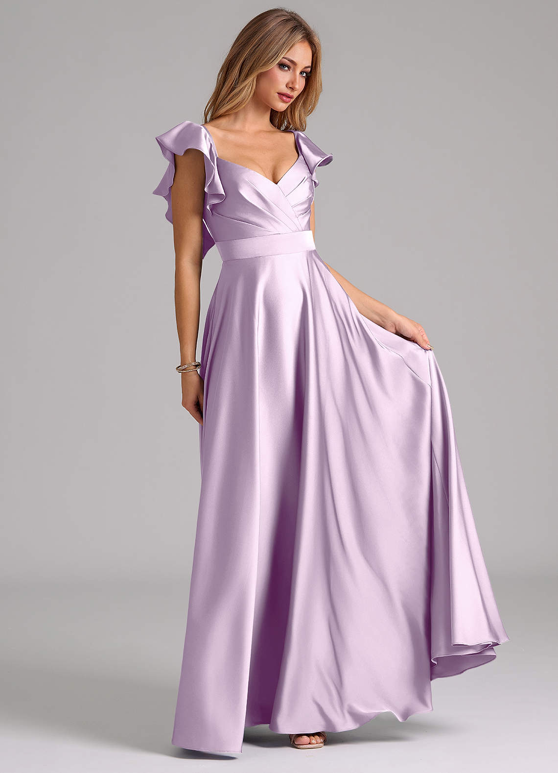 Azazie Leilani Robes de demoiselle d'honneur Robe Trapèze en Satin extensible Rayé Frostiges Flieder image3