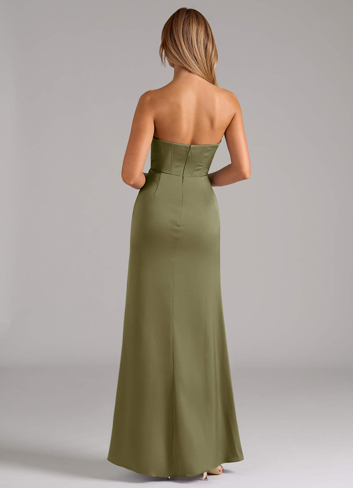 Azazie Johana Robes de demoiselle d'honneur Robe Sirène Convertible en Satin extensible Épaule décolletée Pistache image6