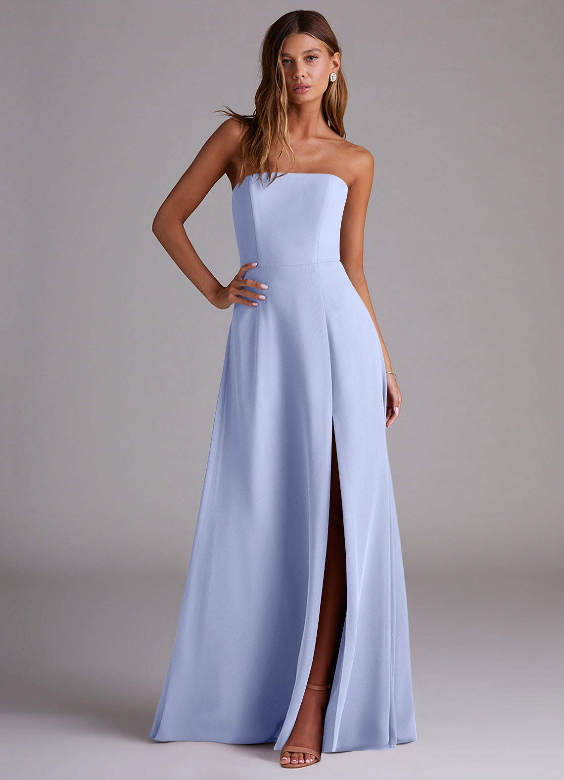 Azazie Wren Vestidos de madrinha de casamento Vestido Gelo de Chiffon de Linha A com Fenda Lateral image2